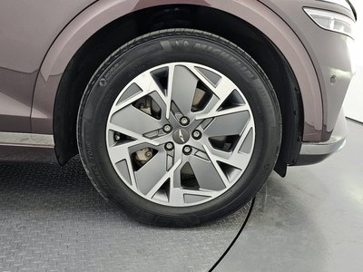 GENESIS ELECTRIFIED GV70 - 8