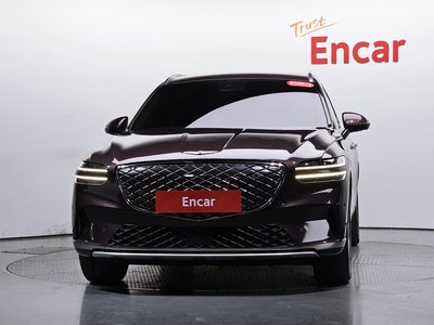 GENESIS ELECTRIFIED GV70 - 2
