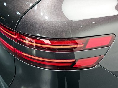 GENESIS ELECTRIFIED GV70 - 10