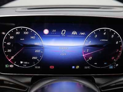 2025 Mercedes-BENZ GLC — миниатюра 16