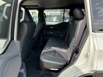 TOYOTA LAND CRUISER 250 - 5