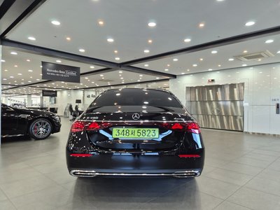 MERCEDES-BENZ E-CLASS - 3