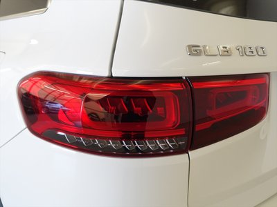 MERCEDES-BENZ GLB - 10