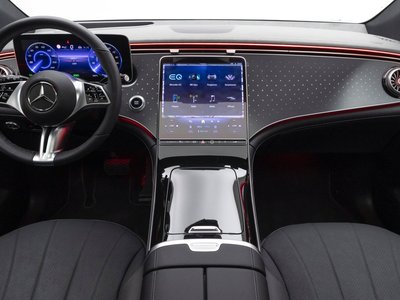 2025 Mercedes-BENZ EQE photo 4