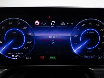 2025 Mercedes-BENZ EQE photo 8