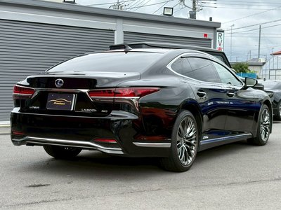 صورة 6 لـ 2017 Lexus LS
