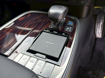 صورة مصغرة 35 لـ 2017 Lexus LS