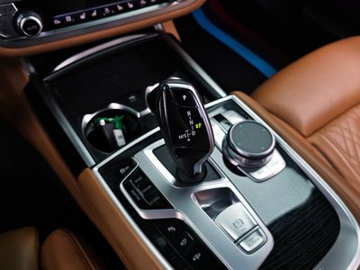 BMW 7 SERIES - 9