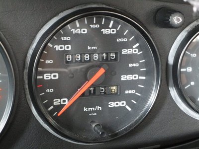 PORSCHE 911 - 8