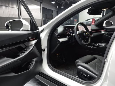 2024 BMW 5 SERIES thumbnail 13