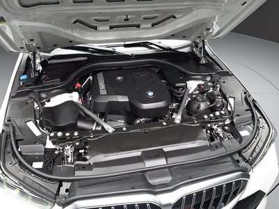2024 BMW 5 SERIES photo 7