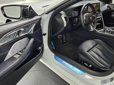BMW 8 SERIES - 10