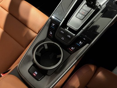 2024 Porsche 911 — миниатюра 18