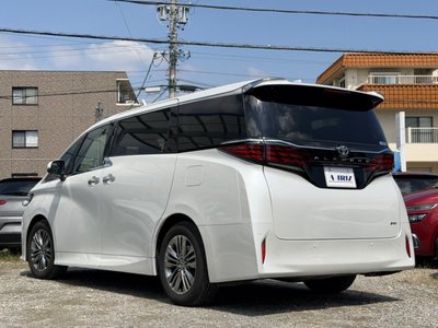2024 Toyota ALPHARD — фото 9