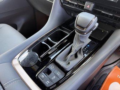 2024 Toyota ALPHARD — миниатюра 22