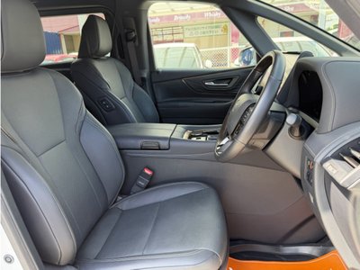 2024 Toyota ALPHARD — миниатюра 12