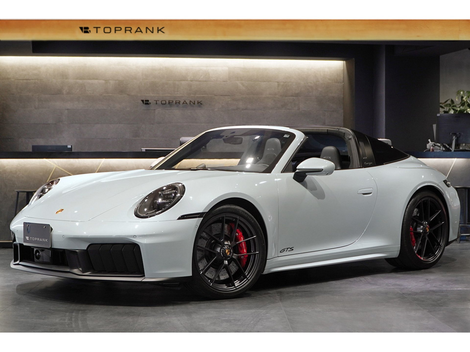 PORSCHE 911 TARGA - View 1