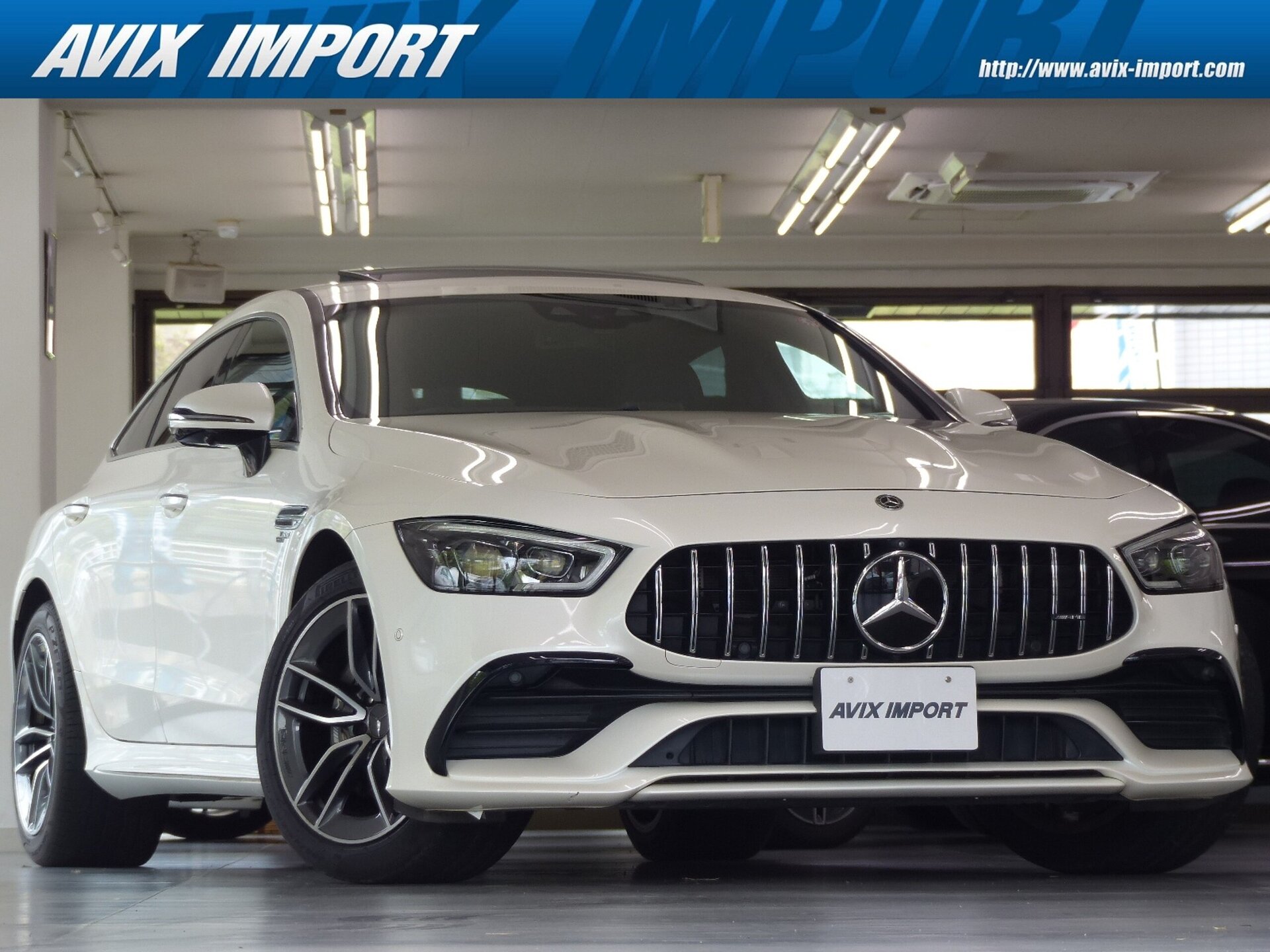 MERCEDES-BENZ GT 4-DOOR COUPE AMG - View 1