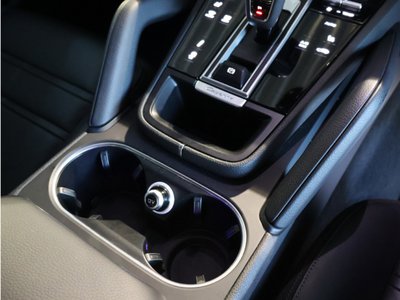 صورة مصغرة 18 لـ 2022 Porsche CAYENNE