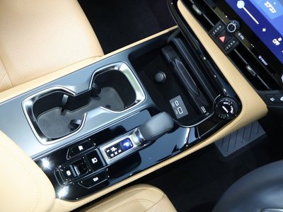 صورة مصغرة 11 لـ 2023 Lexus NX