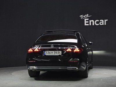 MERCEDES-BENZ E-CLASS - 3