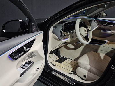 MERCEDES-BENZ E-CLASS - 10