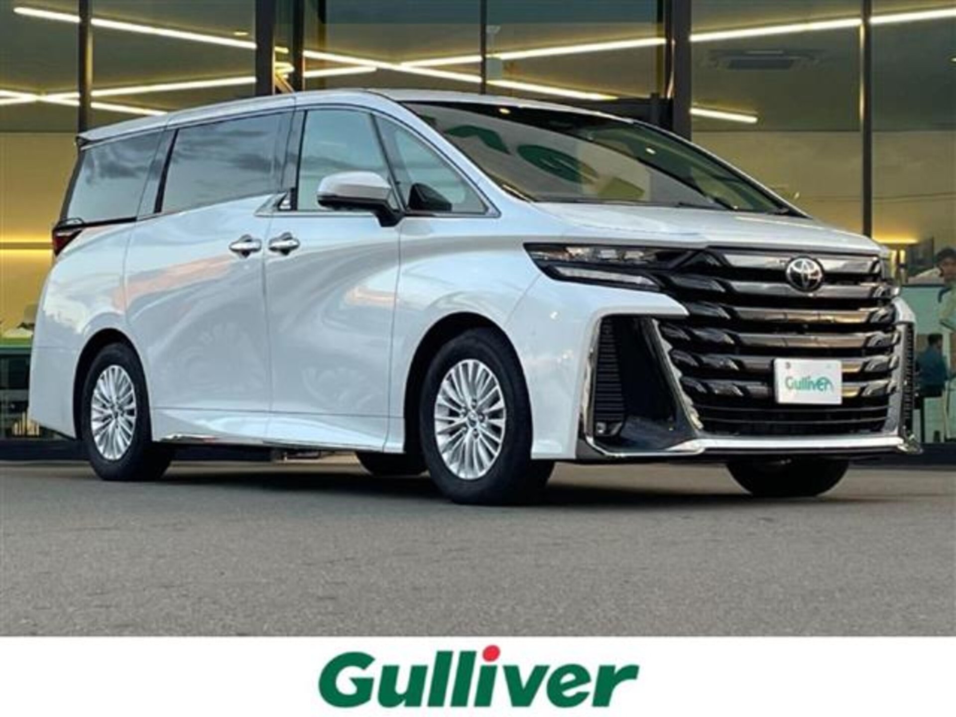 TOYOTA VELLFIRE - View 1