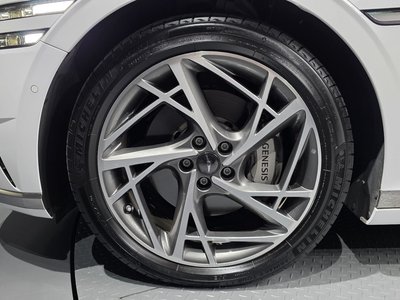 صورة 6 لـ 2022 Genesis G90 (RS4)