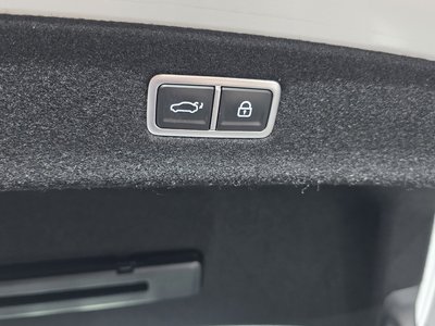 2022 Genesis G90 (RS4) thumbnail 37