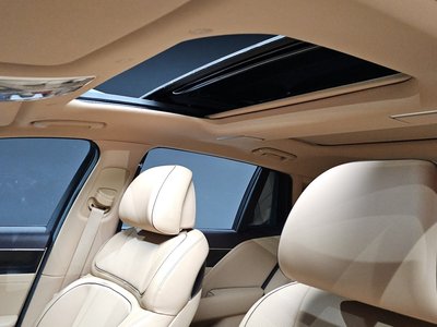2022 Genesis G90 (RS4) thumbnail 35