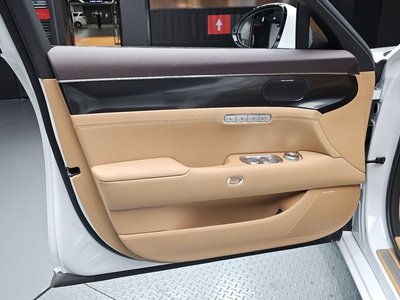 2022 Genesis G90 (RS4) thumbnail 14