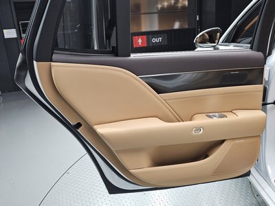2022 Genesis G90 (RS4) thumbnail 15