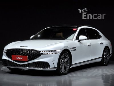 صورة 1 لـ 2022 Genesis G90 (RS4)