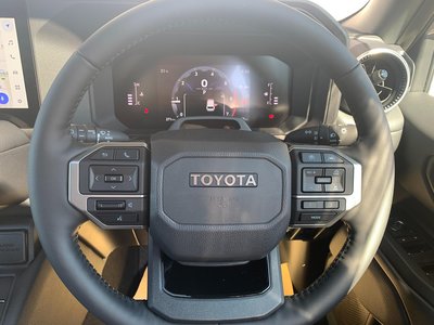 2025 Toyota LAND CRUISER 250 — миниатюра 15