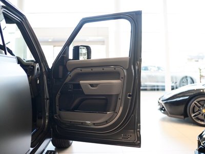 صورة مصغرة 74 لـ 2025 LAND Rover DEFENDER