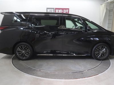 صورة 10 لـ 2023 Toyota VELLFIRE