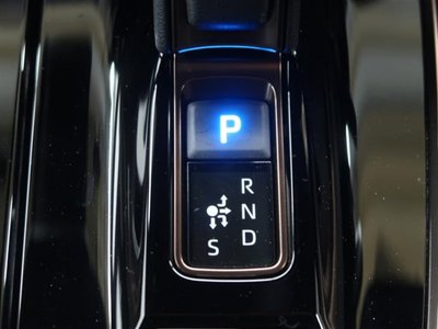 صورة 24 لـ 2023 Toyota VELLFIRE