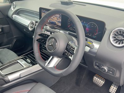 MERCEDES-BENZ GLB - 8