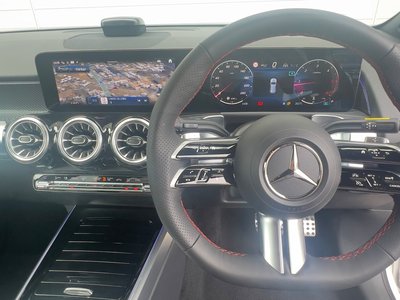 MERCEDES-BENZ GLB - 7
