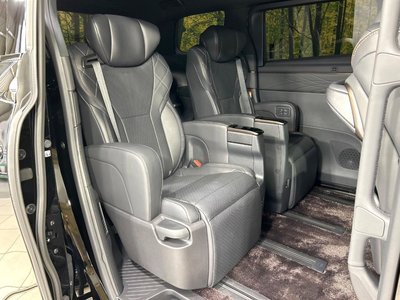 صورة 9 لـ 2023 Toyota VELLFIRE
