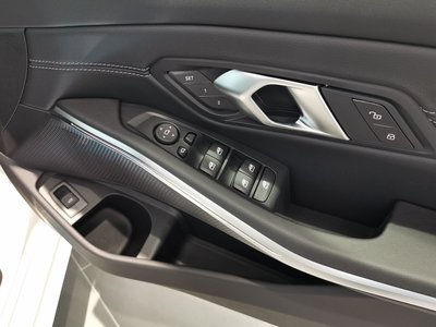 2025 BMW 3 SERIES — миниатюра 25