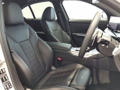 2025 BMW 3 SERIES — миниатюра 47