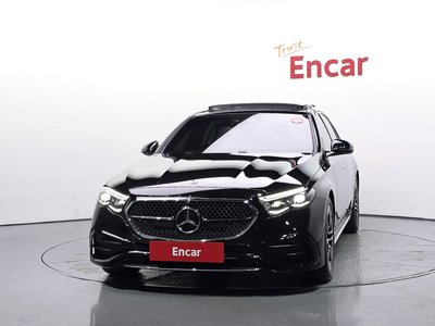 2025 Mercedes-BENZ E-CLASS photo 2