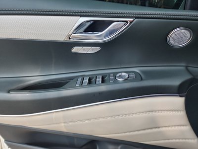 2024 Genesis GV80 — миниатюра 11