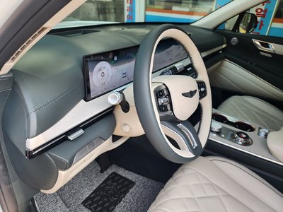2024 Genesis GV80 — миниатюра 17
