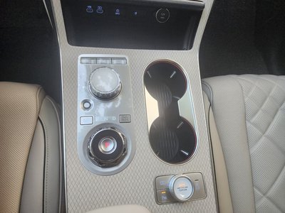 2024 Genesis GV80 — миниатюра 14