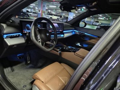 صورة 7 لـ 2024 BMW 5 SERIES