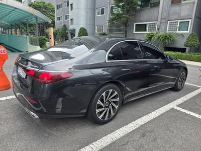 MERCEDES-BENZ E-CLASS - 3