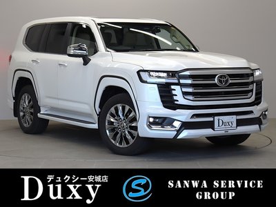 TOYOTA LAND CRUISER 300 - 1