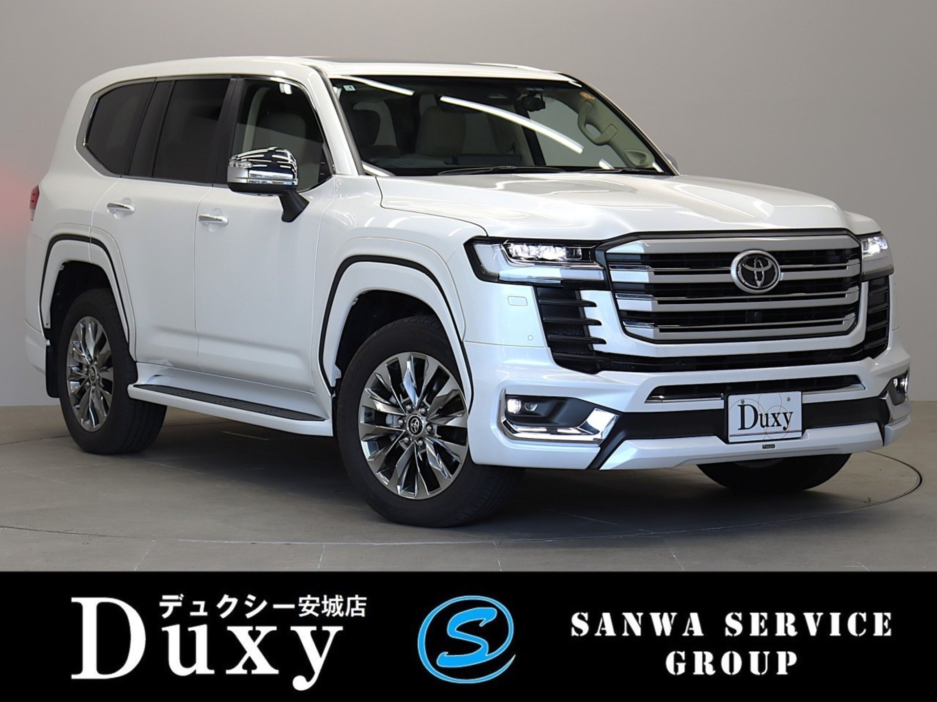 TOYOTA LAND CRUISER 300 - View 1